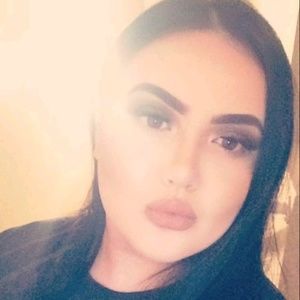 Meet your Posher, Stacy